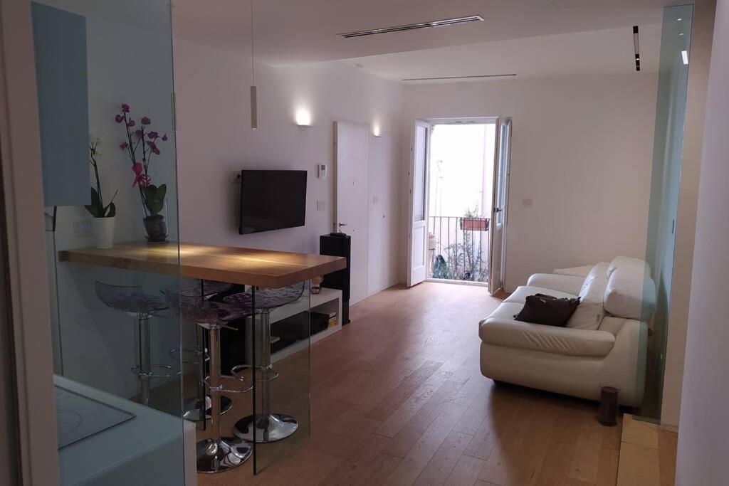 Casa Bianca - Luxury With Balcony In The City Centre Taormina Exteriér fotografie